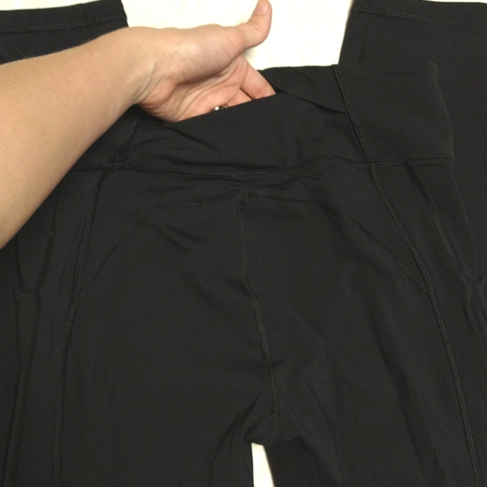 🍋 Lululemon Capris, size 6 - Picture 5 of 10